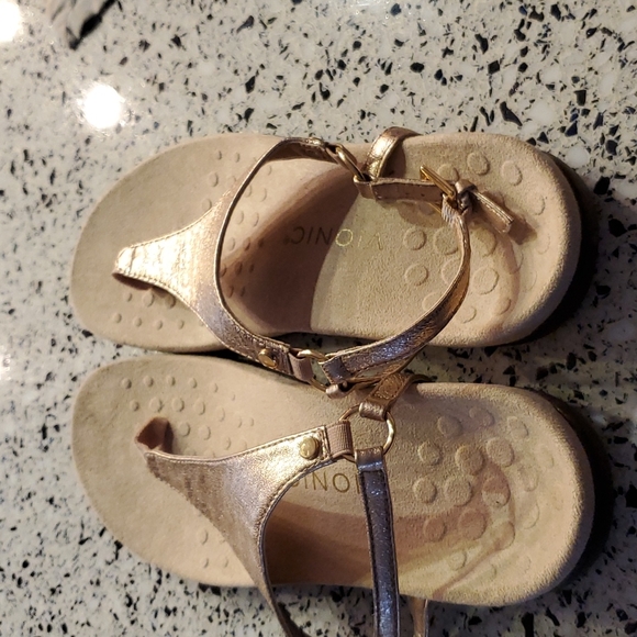 Gold vionic - Picture 2 of 3